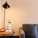Chic Escape Spacious & Lägenhet