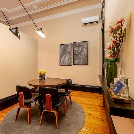 Apartment Chic Escape Spacious & Porto